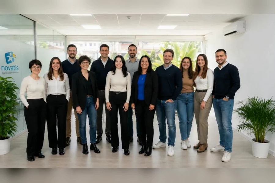 L’équipe Novatis réunie dans ses bureaux