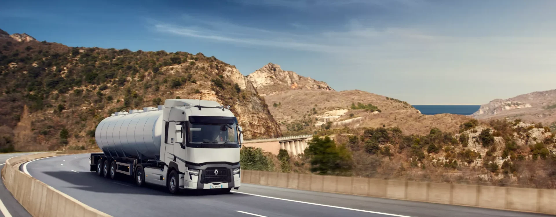 tunisia trucks image avant